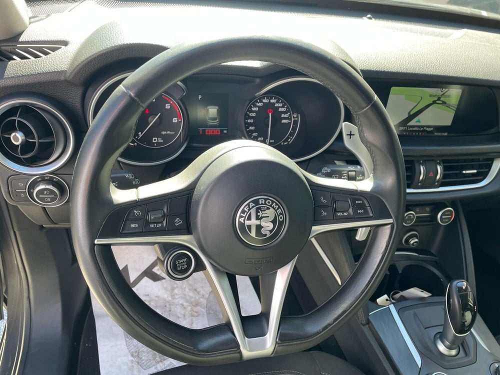 Alfa Romeo Stelvio usata a Arezzo (14)