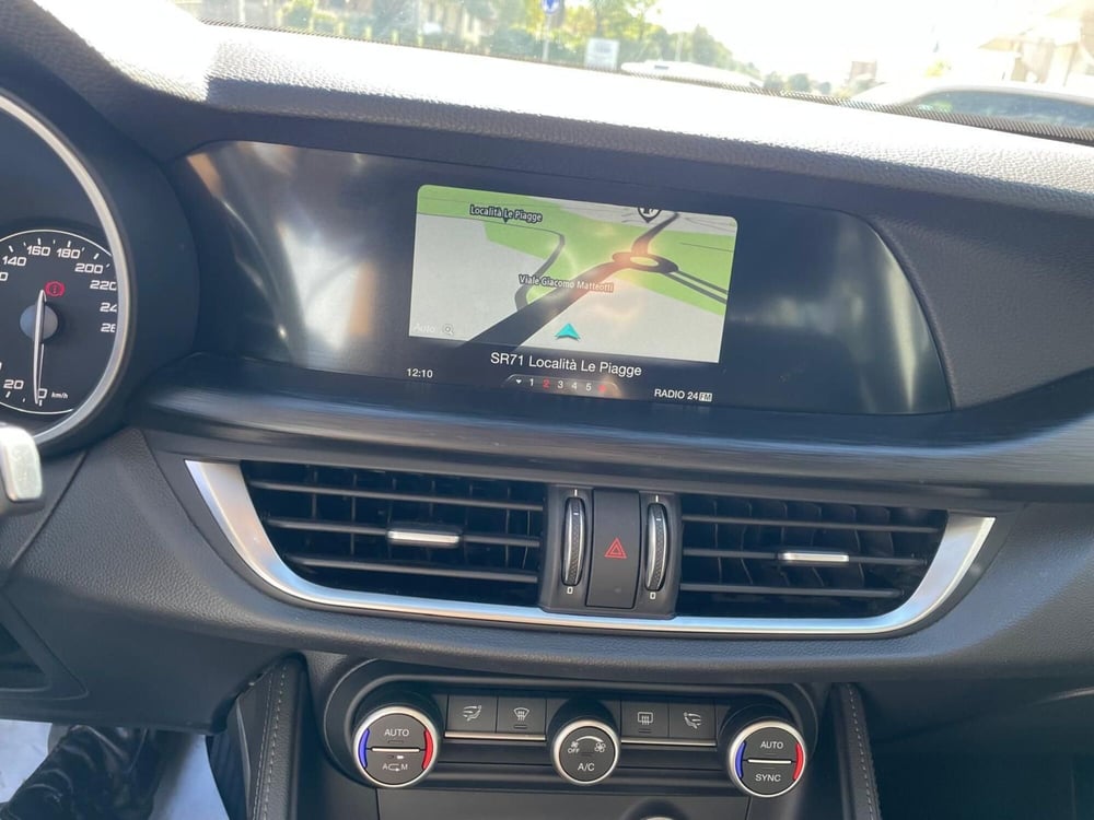Alfa Romeo Stelvio usata a Arezzo (15)