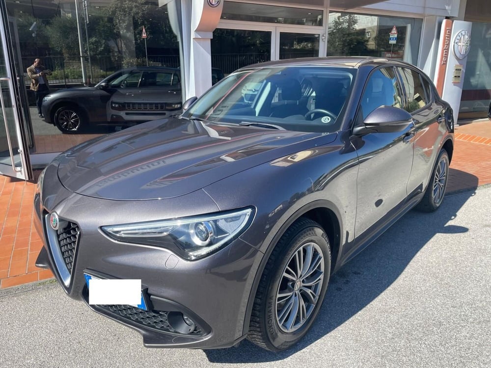Alfa Romeo Stelvio usata a Arezzo (2)