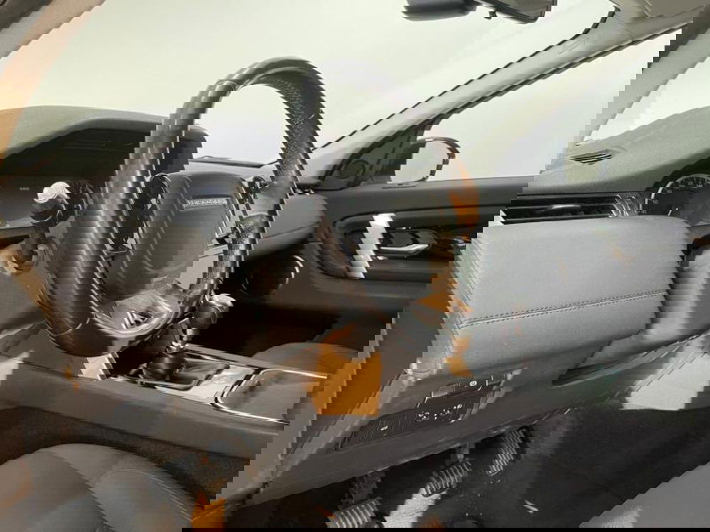 Land Rover Discovery Sport usata a Venezia (6)