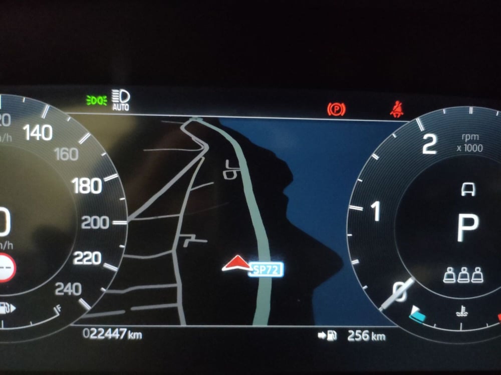 Land Rover Discovery Sport usata a Milano (10)
