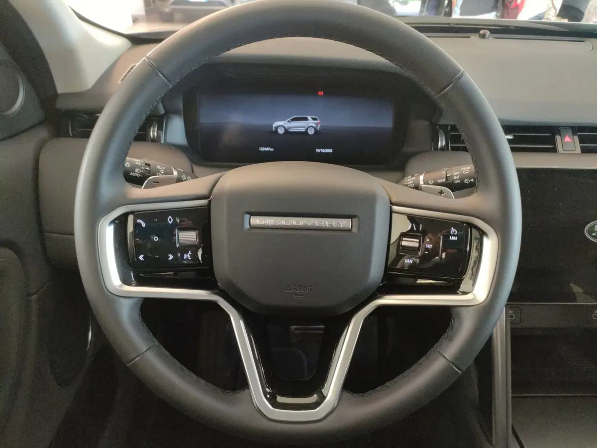 Land Rover Discovery Sport usata a Milano (12)