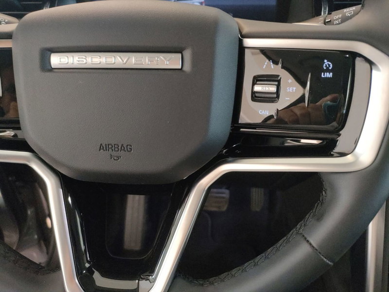 Land Rover Discovery Sport usata a Milano (14)