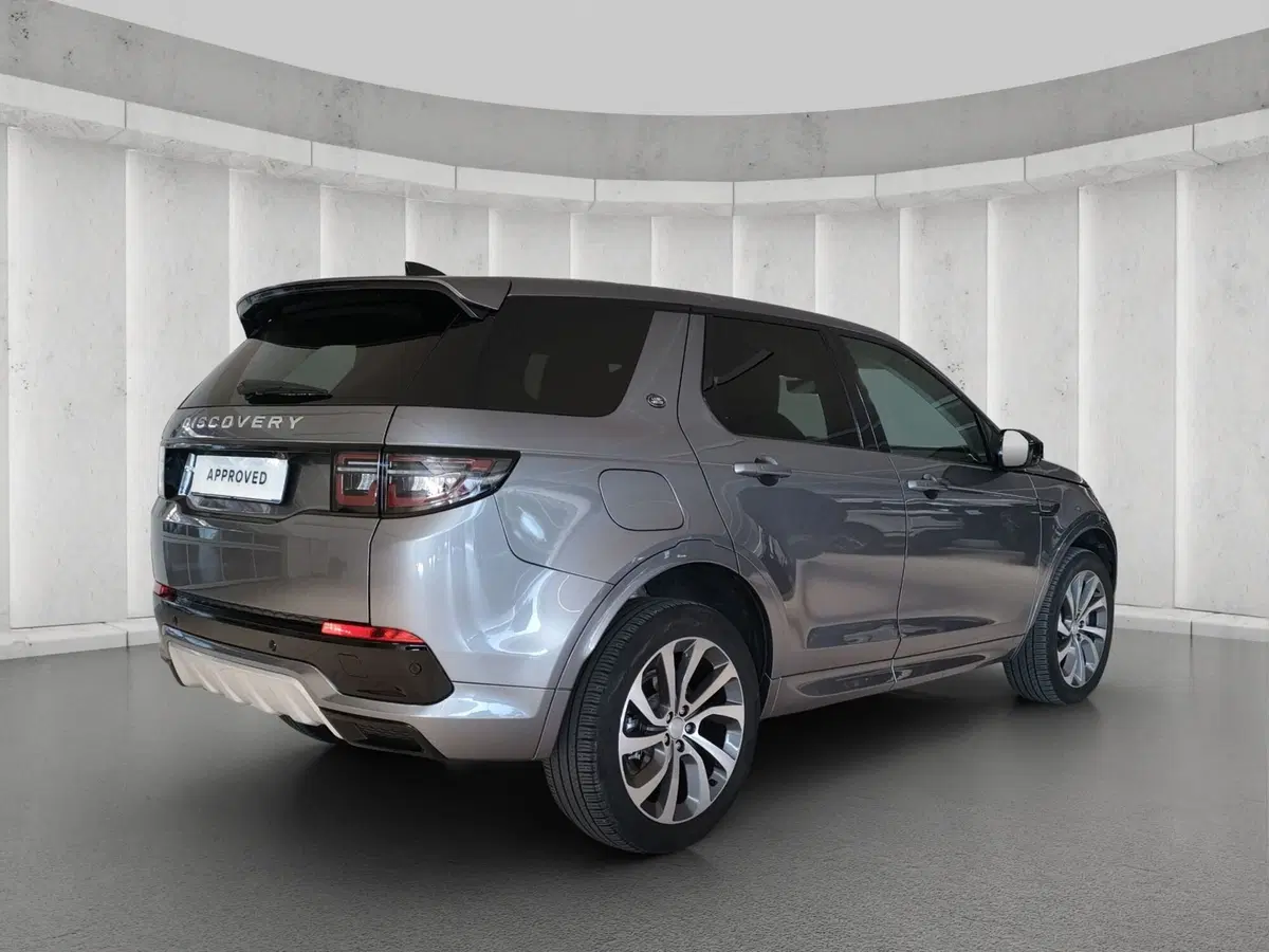 Land Rover Discovery Sport usata a Milano (2)