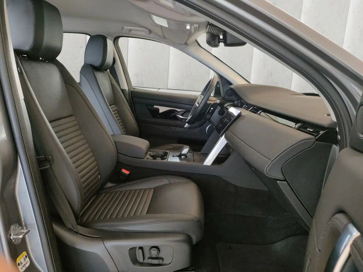 Land Rover Discovery Sport usata a Milano (3)