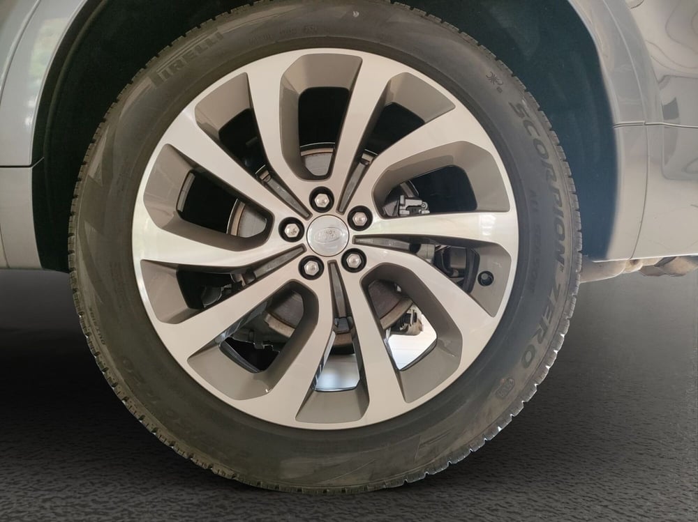 Land Rover Discovery Sport usata a Milano (9)