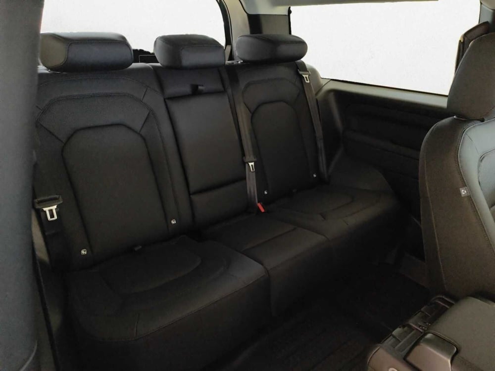 Land Rover Defender usata a Perugia (5)