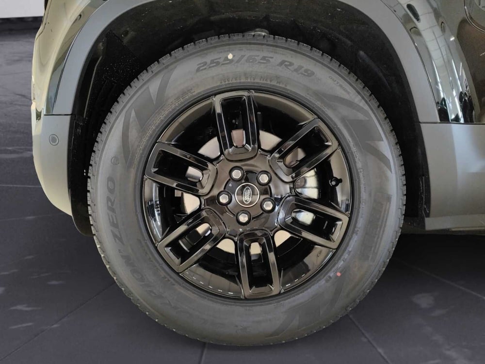 Land Rover Defender usata a Perugia (9)