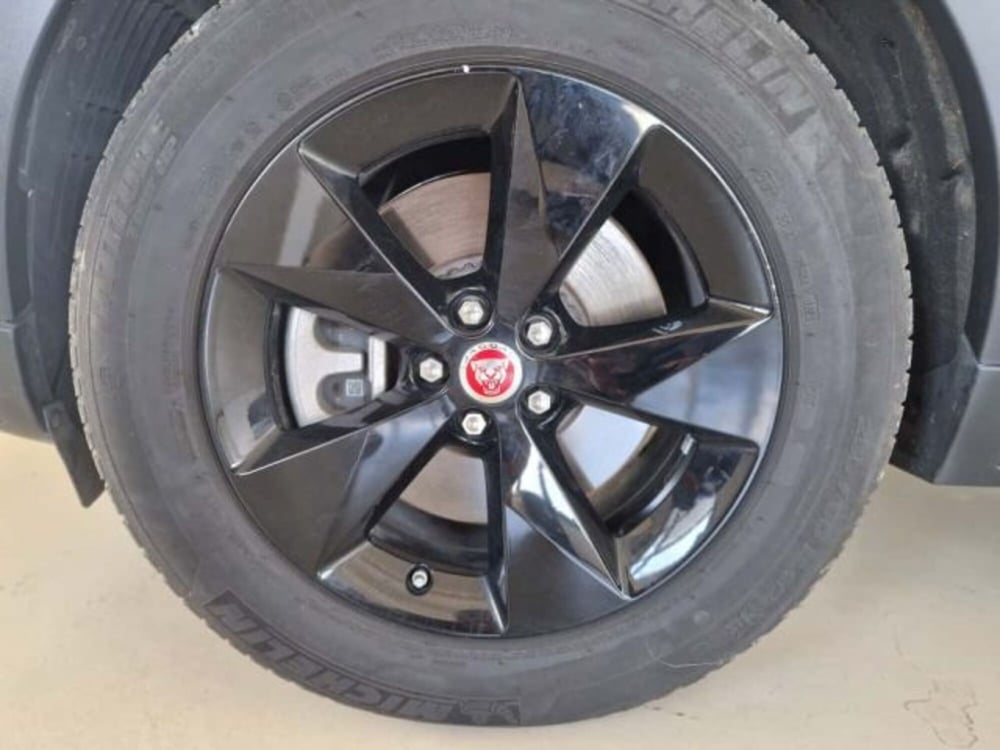 Jaguar E-Pace usata a Modena (9)