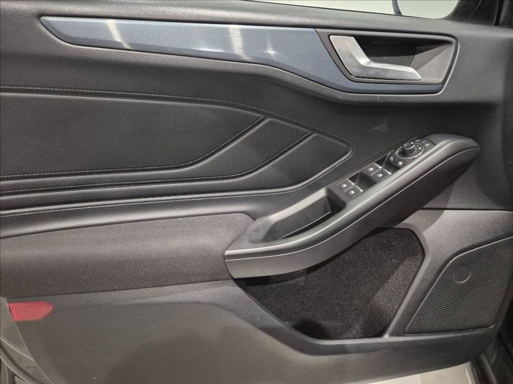 Ford Focus Station Wagon usata a Palermo (14)