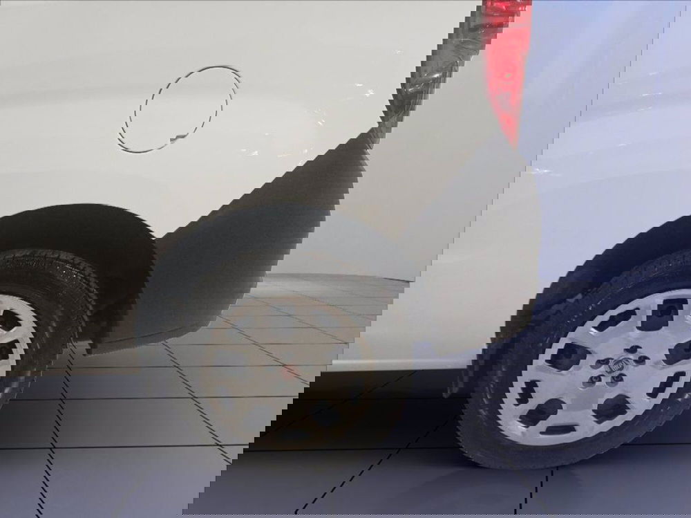 Fiat Doblò Furgone usata a Milano (12)