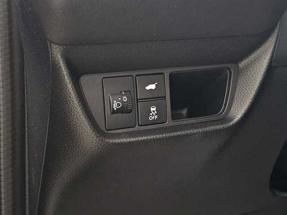 Honda ZR-V usata a Caserta (9)