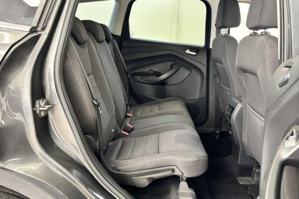 Ford Kuga usata a Latina (9)