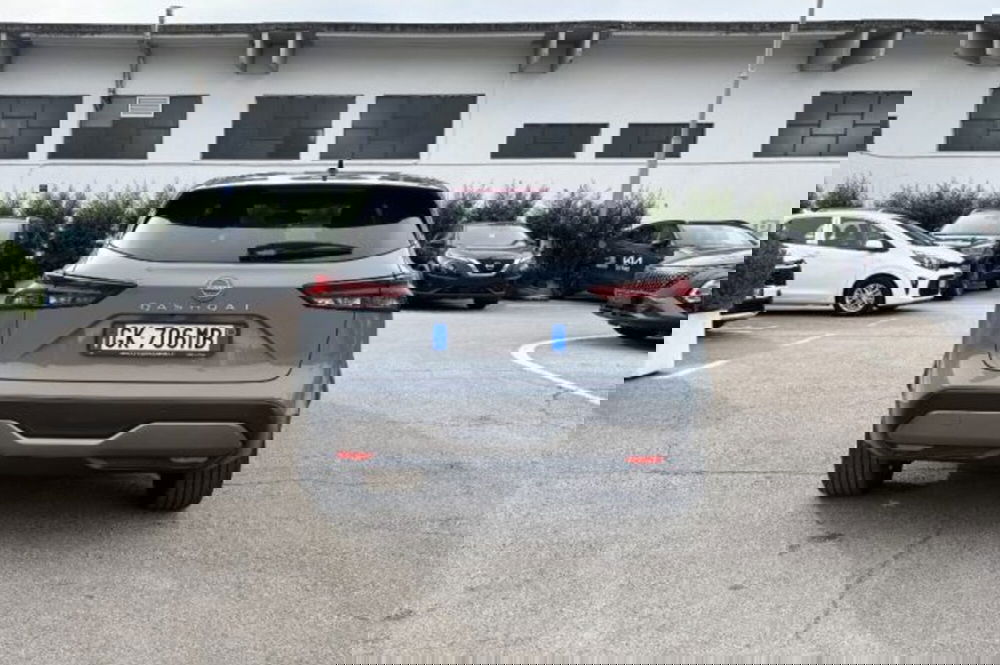 Nissan Qashqai usata a Latina (6)