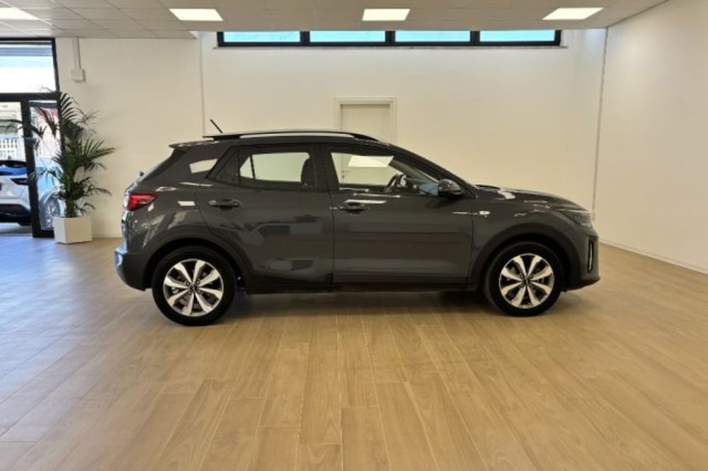 Kia Stonic usata a Latina (4)