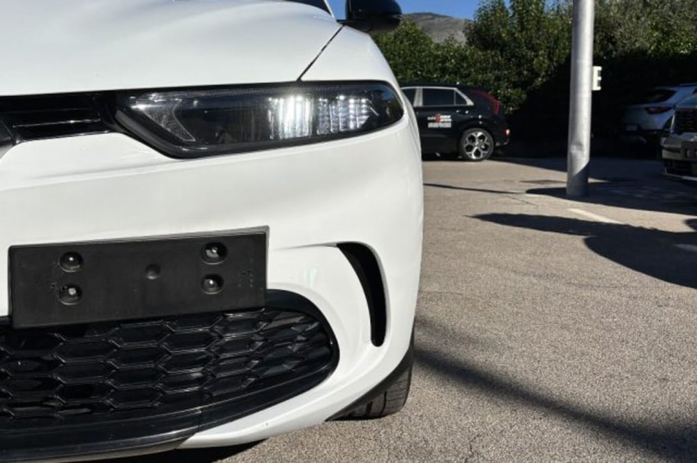 Alfa Romeo Tonale usata a Latina (11)