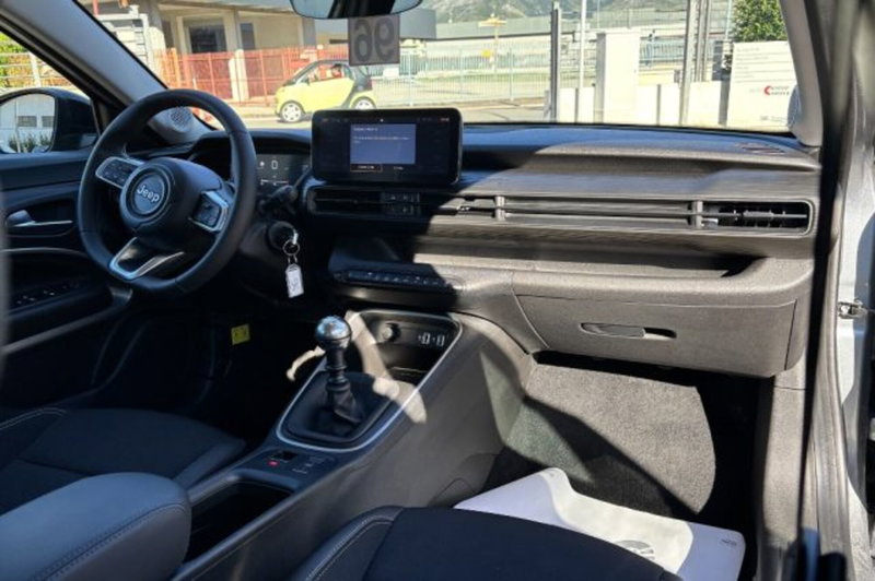 Jeep Avenger usata a Latina (9)