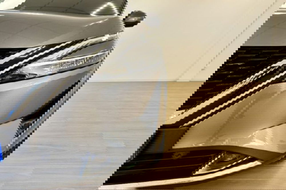 Nissan Qashqai usata a Latina (11)