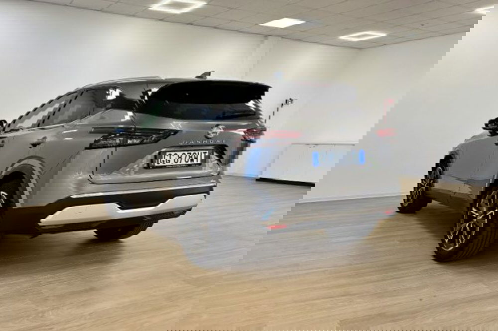Nissan Qashqai usata a Latina (5)