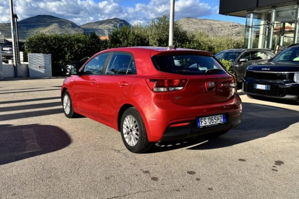 Kia Rio usata a Latina (5)