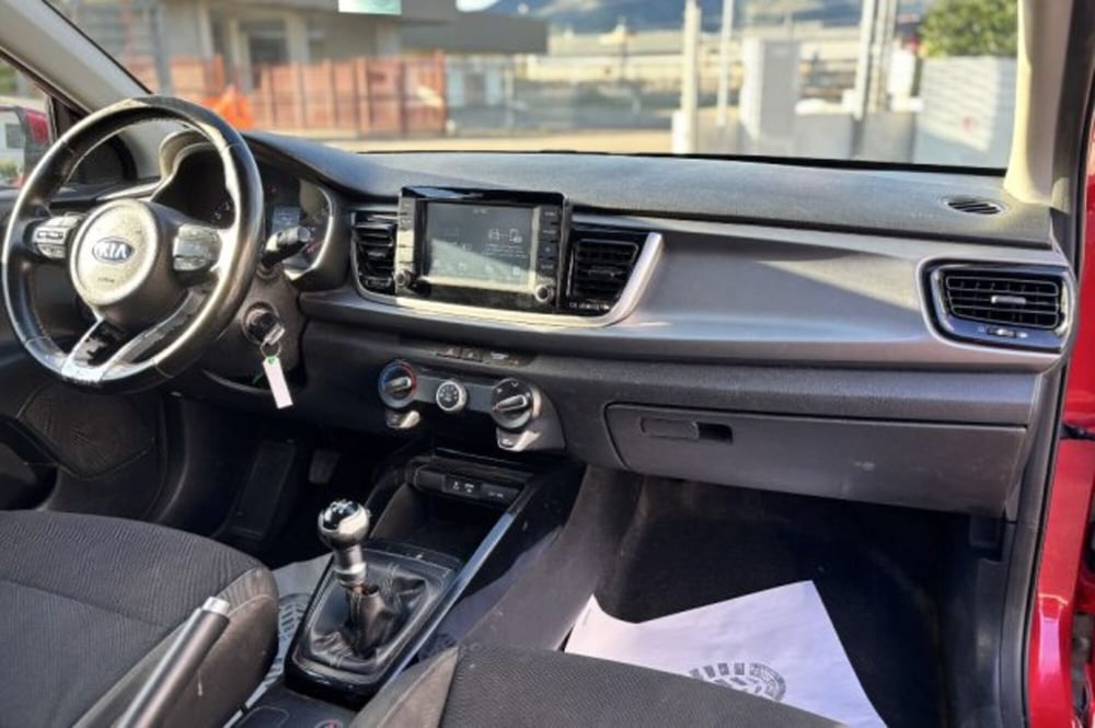 Kia Rio usata a Latina (9)