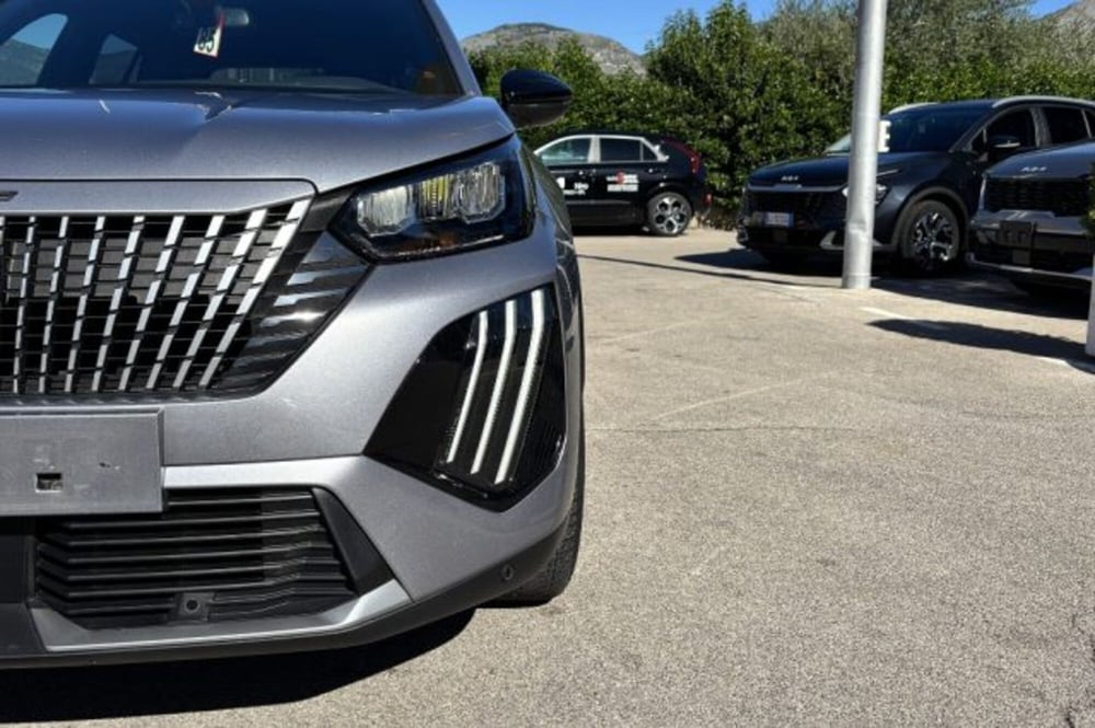 Peugeot 2008 usata a Latina (11)