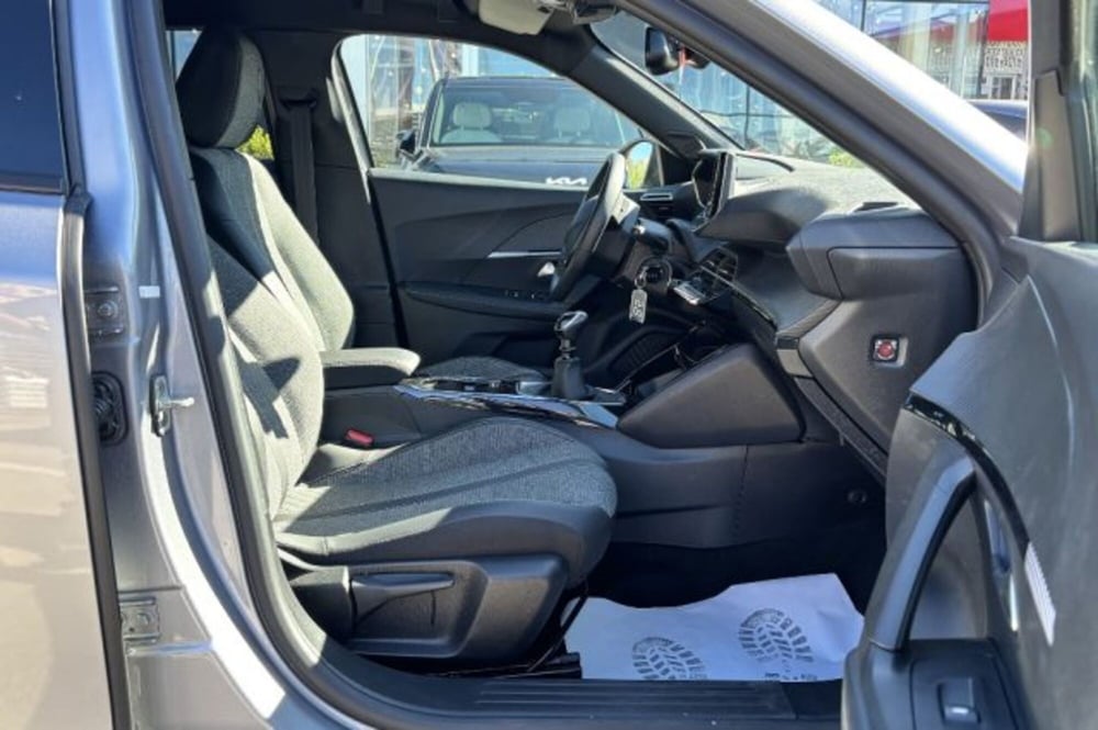 Peugeot 2008 usata a Latina (8)