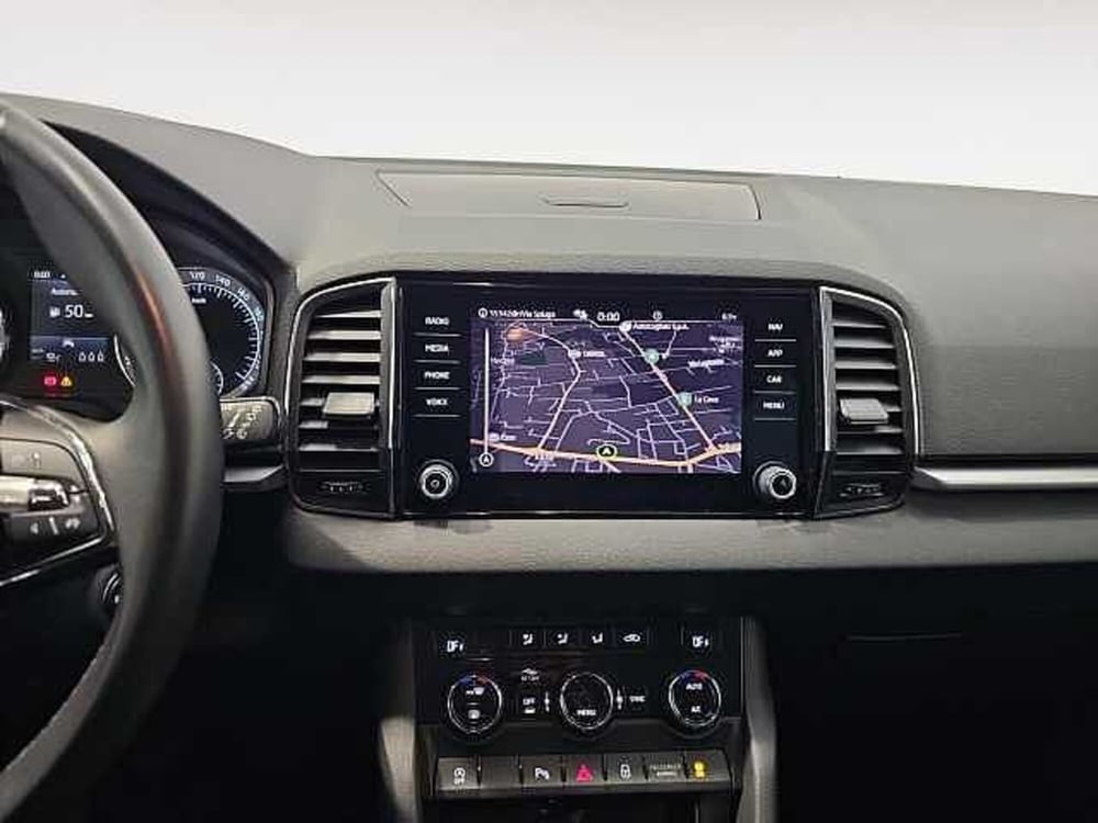 Skoda Karoq usata a Lecco (10)