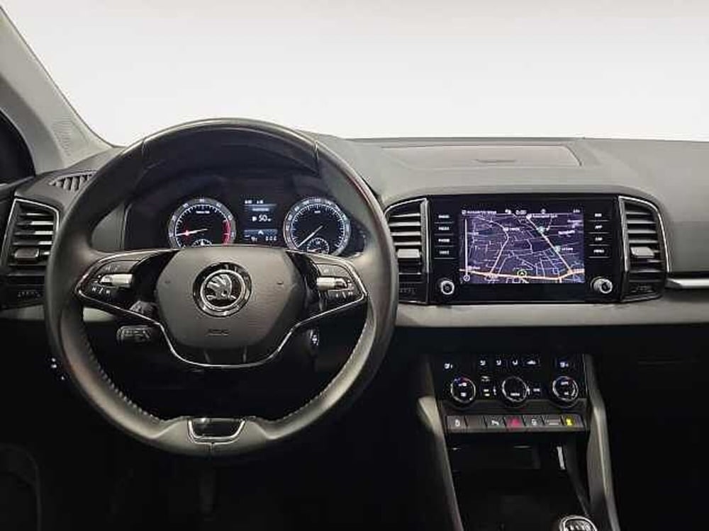 Skoda Karoq usata a Lecco (9)