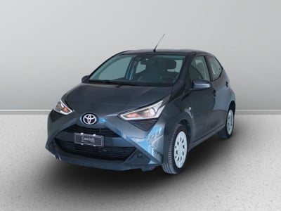Toyota Aygo 1.0 VVT-i 72 CV 5 porte x-play del 2019 usata a Mosciano Sant&#039;Angelo