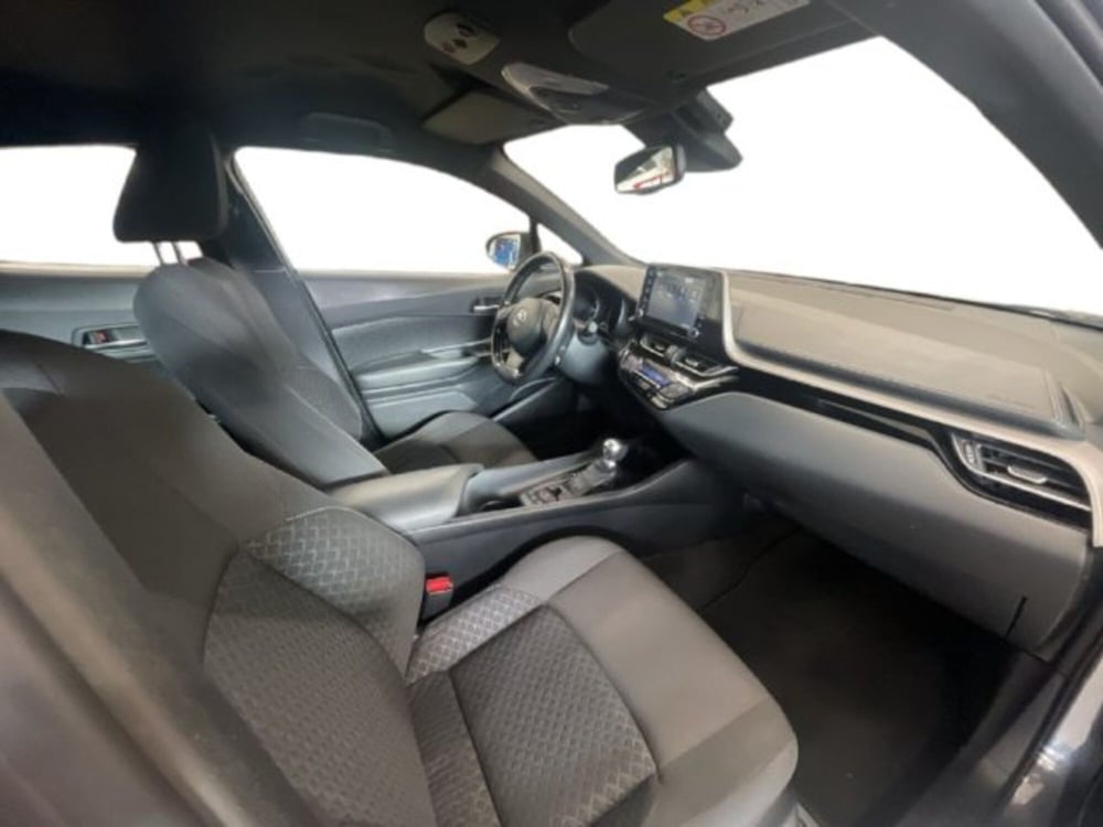 Toyota Toyota C-HR usata a Vercelli (6)