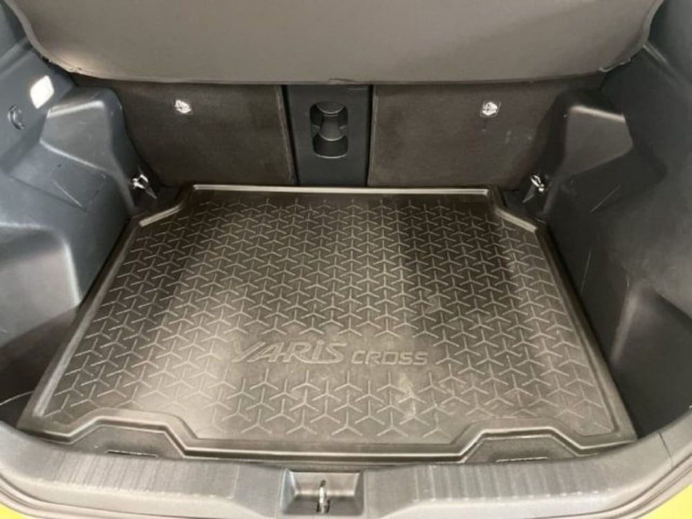 Toyota Yaris Cross usata a Vercelli (11)