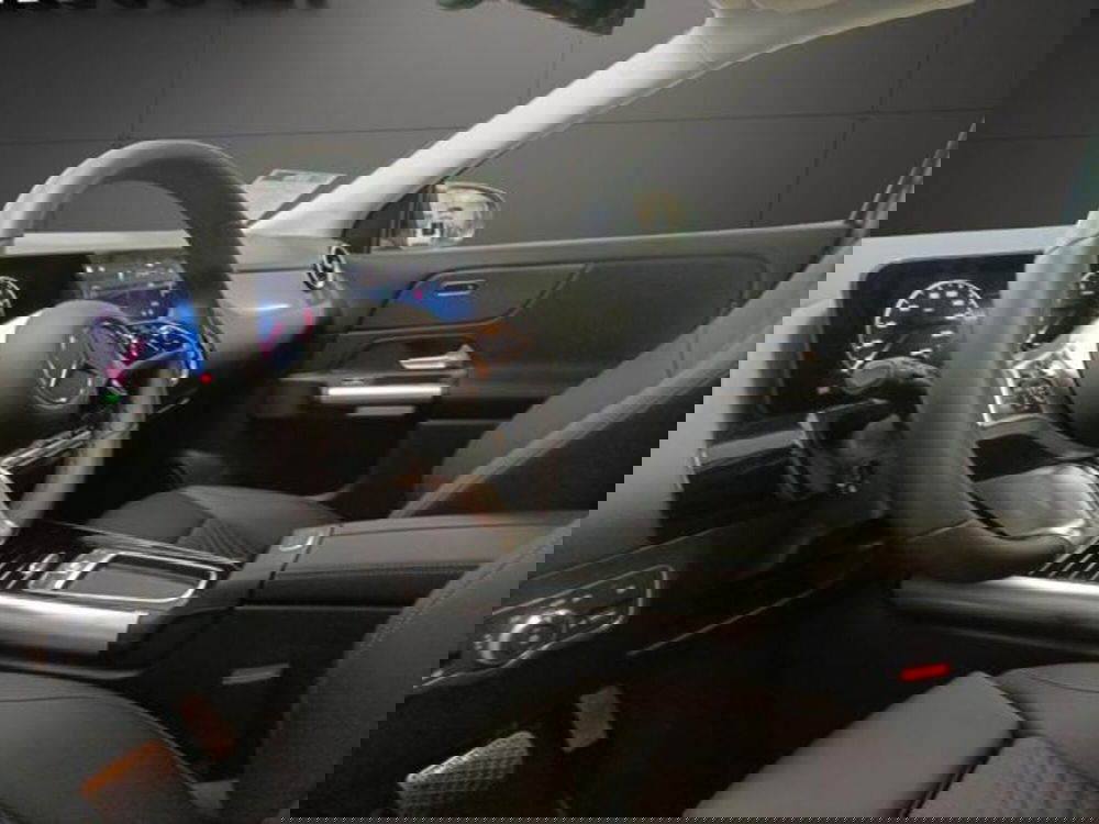 Mercedes-Benz GLA SUV usata a Milano (11)