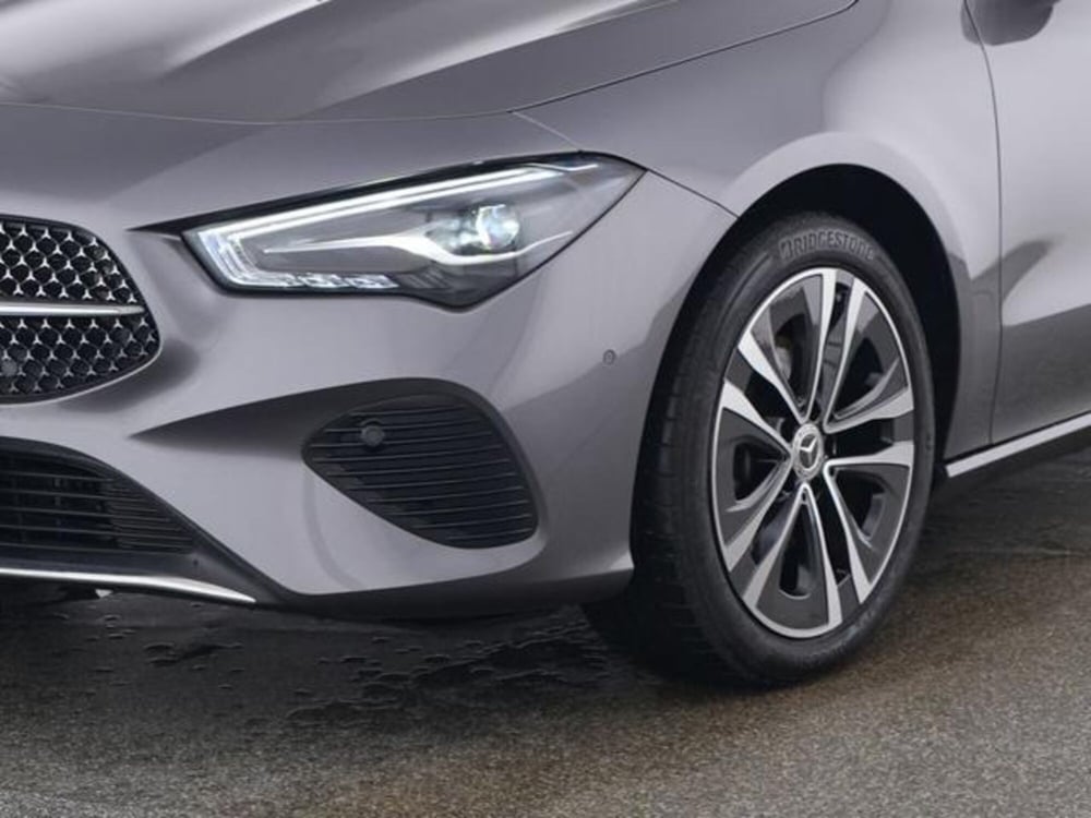 Mercedes-Benz CLA Shooting Brake usata a Milano (5)