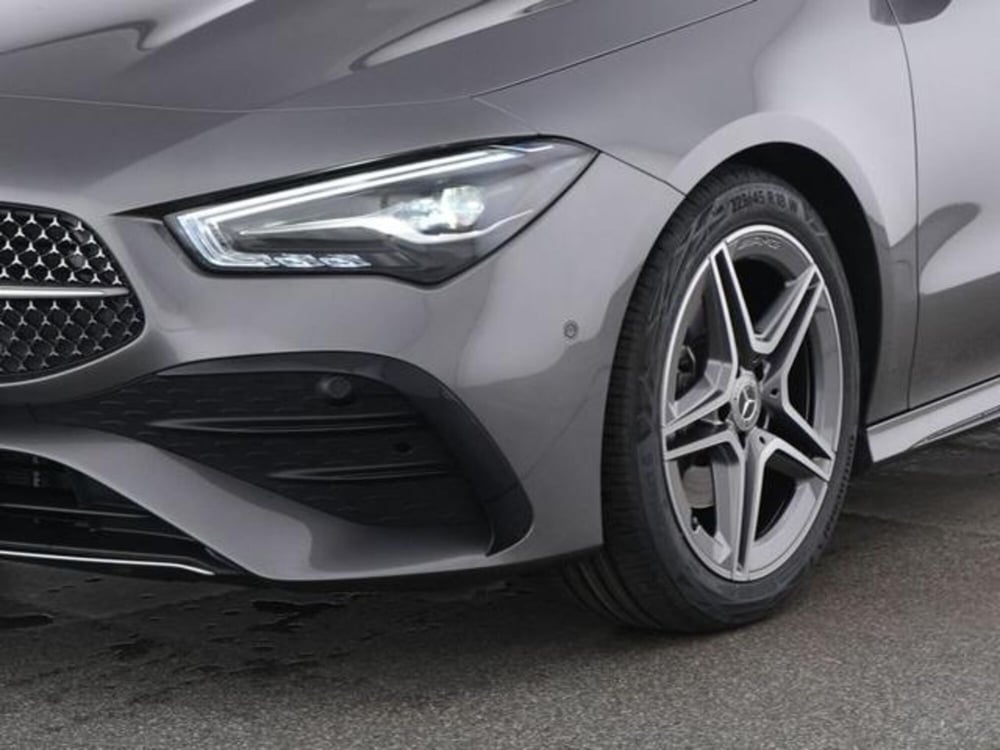 Mercedes-Benz CLA Shooting Brake usata a Milano (5)