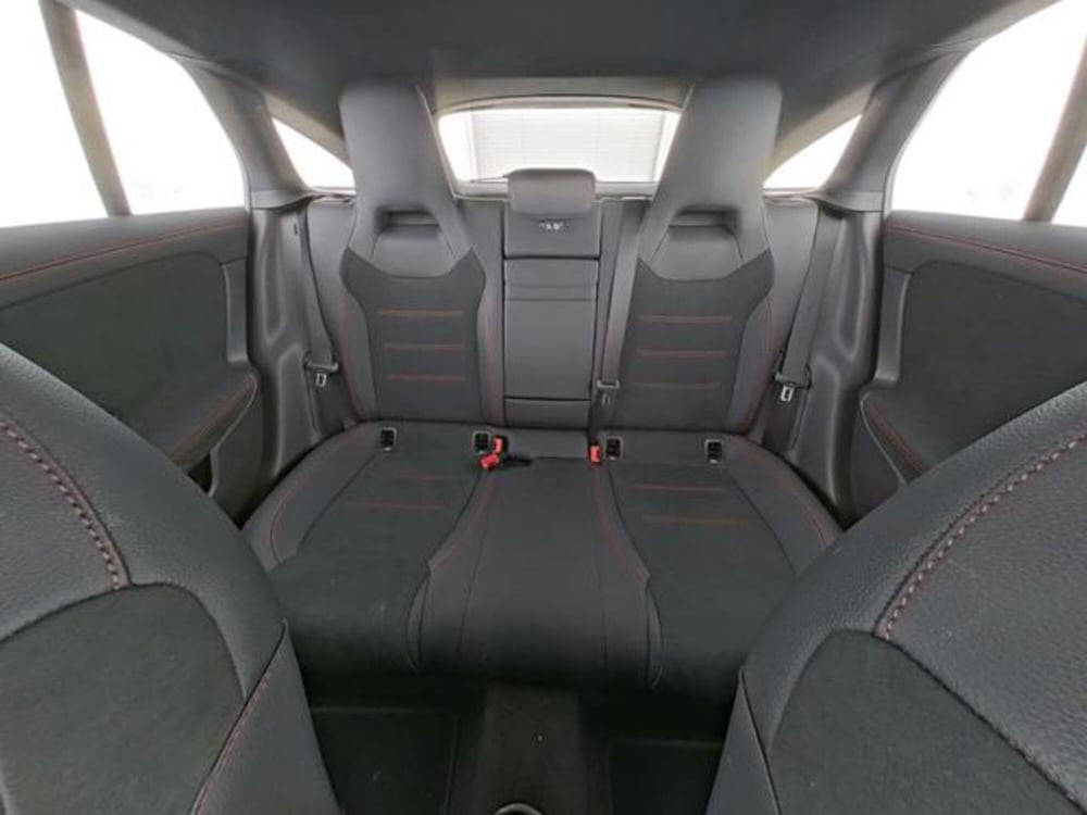 Mercedes-Benz CLA Shooting Brake usata a Milano (10)
