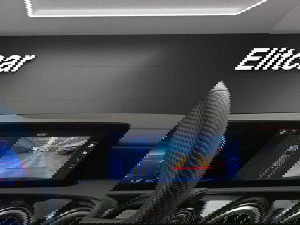 Mercedes-Benz CLA Shooting Brake usata a Milano (19)