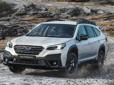 Subaru Outback 2.5i Premium lineartronic nuova a Magenta