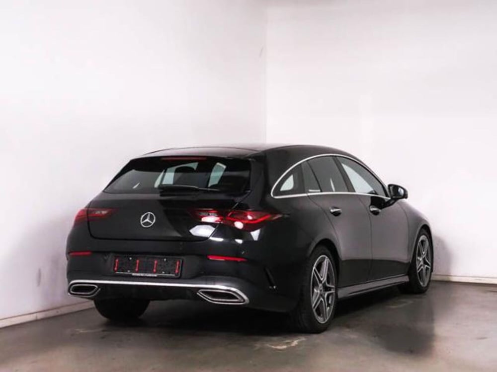 Mercedes-Benz CLA Shooting Brake usata a Milano (3)