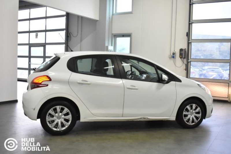Peugeot 208 usata a Perugia (7)