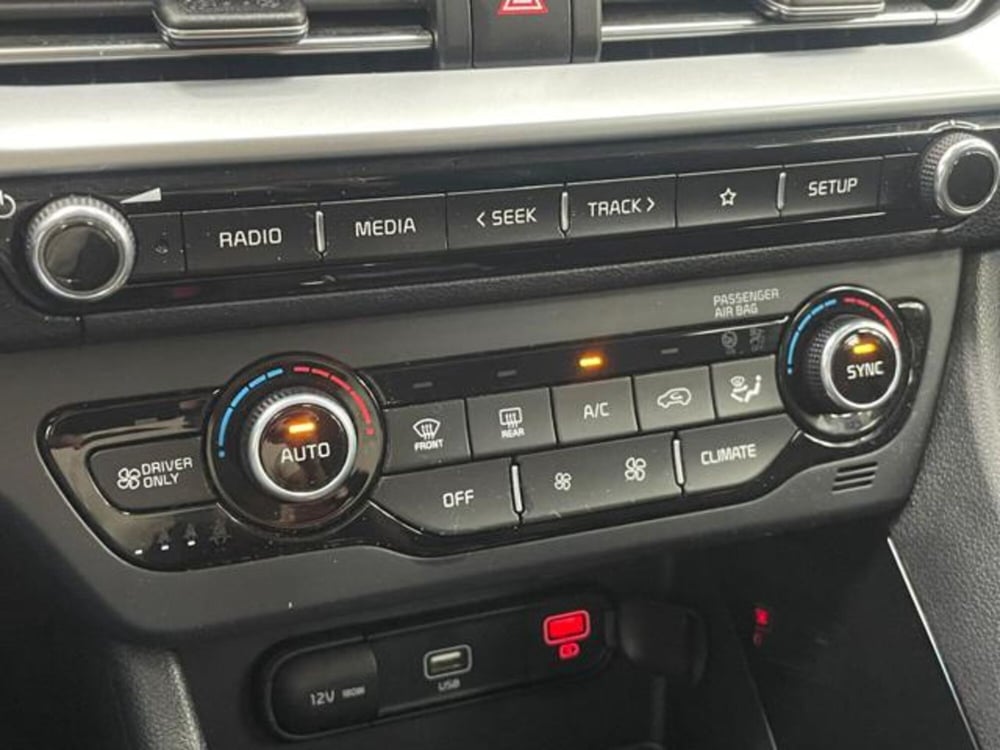 Kia Niro usata a Como (17)