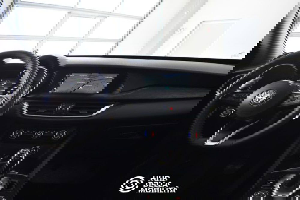 Alfa Romeo Stelvio usata a Perugia (18)