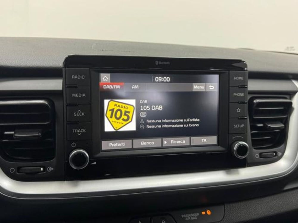 Kia Stonic usata a Como (12)