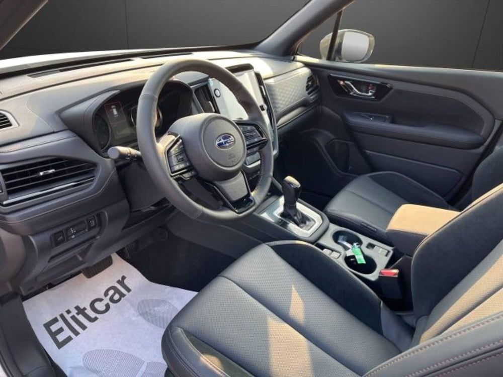 Subaru Forester nuova a Novara (12)