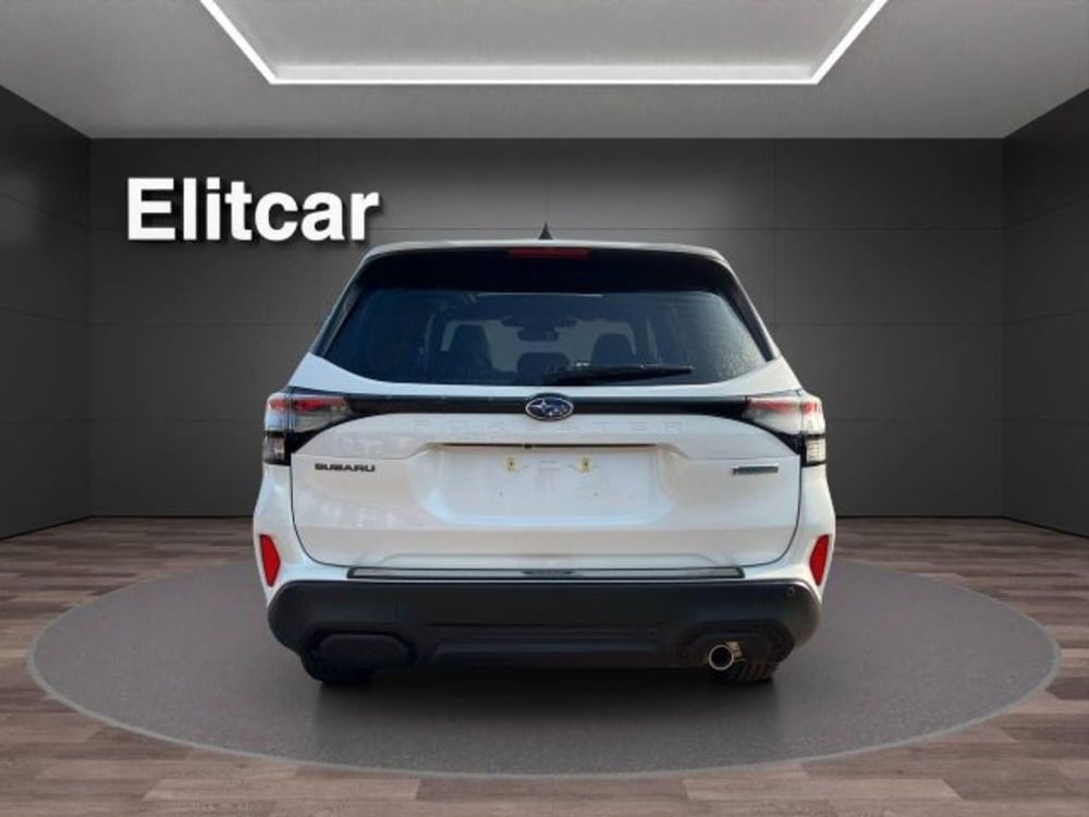 Subaru Forester nuova a Novara (4)