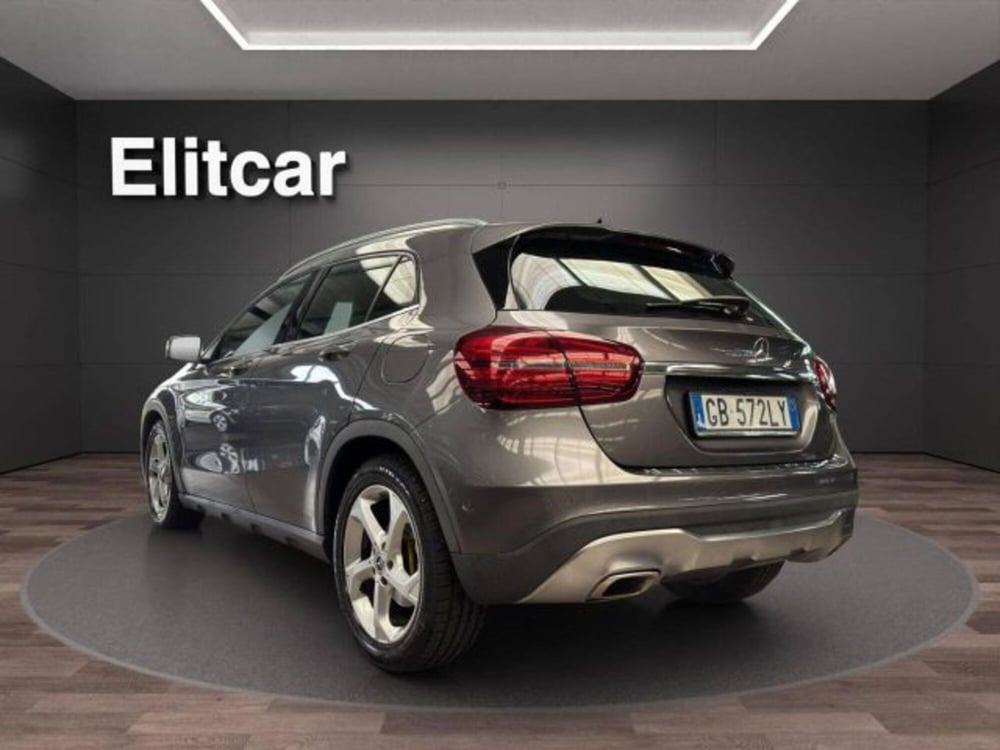 Mercedes-Benz GLA SUV usata a Novara (2)