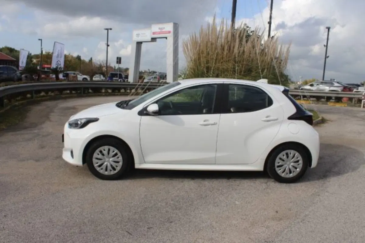 Toyota Yaris Cross usata a Roma (4)