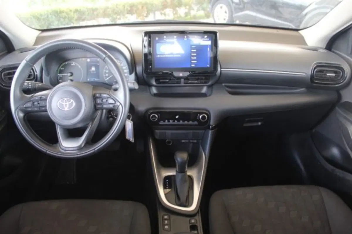 Toyota Yaris Cross usata a Roma (10)