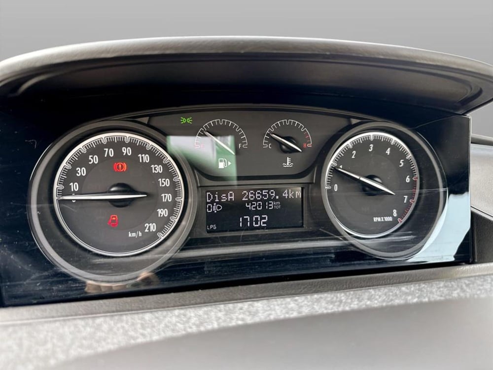 Lancia Ypsilon usata a Verona (13)