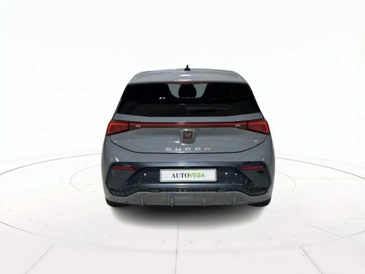 Cupra Born usata a Vicenza (5)